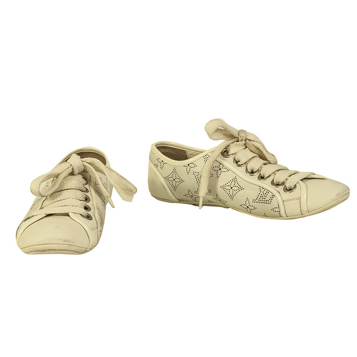 Louis Vuitton Mahina Leather Trainer Sneakers Ivory off White sz 37,5