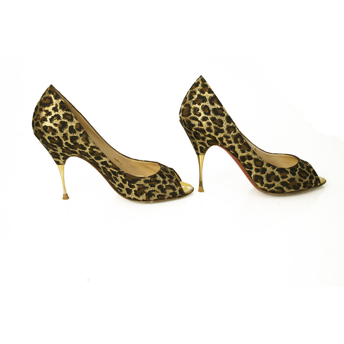 Christian Louboutin Leopard Print Yoyospina 100 Giaguaro Pumps heels peep toes