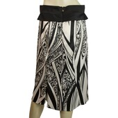 Just Cavalli Black & White Floral Print Below Knee Length Skirt Size 44