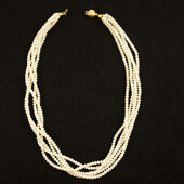 Elegant 5-row Schoeffel freshwater cultured pearl necklace with a clasp made of 18kt. gold