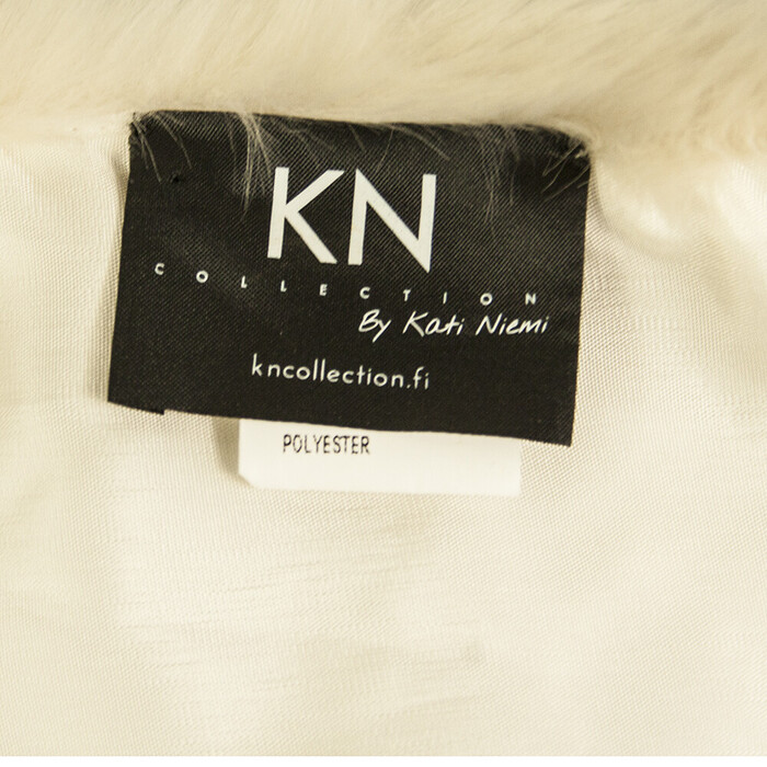 KN Kati Niemi Collection White Faux Fur Collar Neck Warmer Winter Scarf