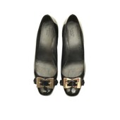 Gucci Black Patent Leather Gold Tone Bow Buckle Low Heel Pumps Shoes size 37.5