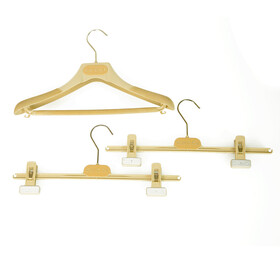 Set of 3 Gucci Beige plastic &amp; velvet hangers w. logo