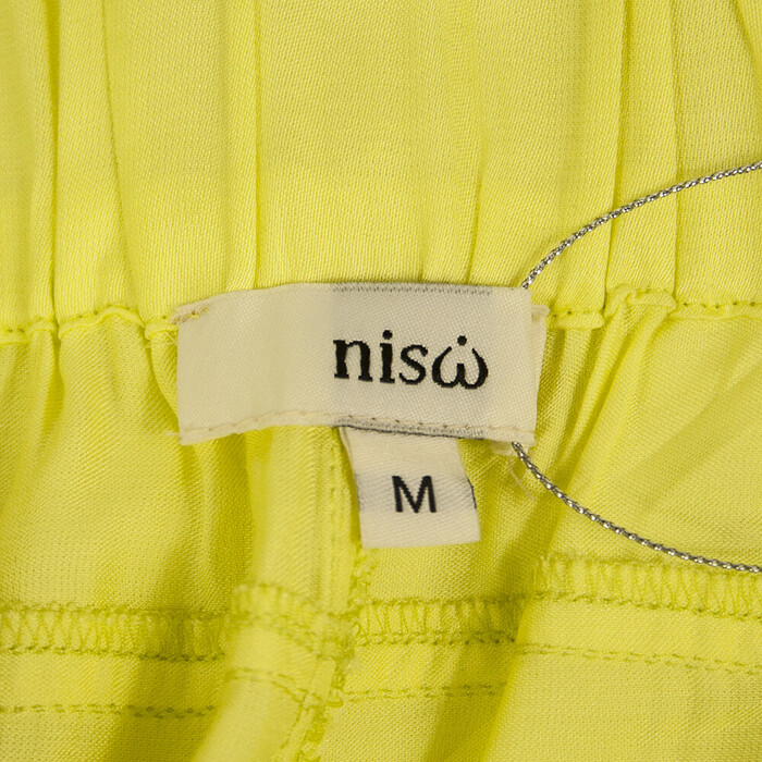 Nisw Yellow Bermuda Paperbag Shorts w. Belt Summer Holiday - Size M