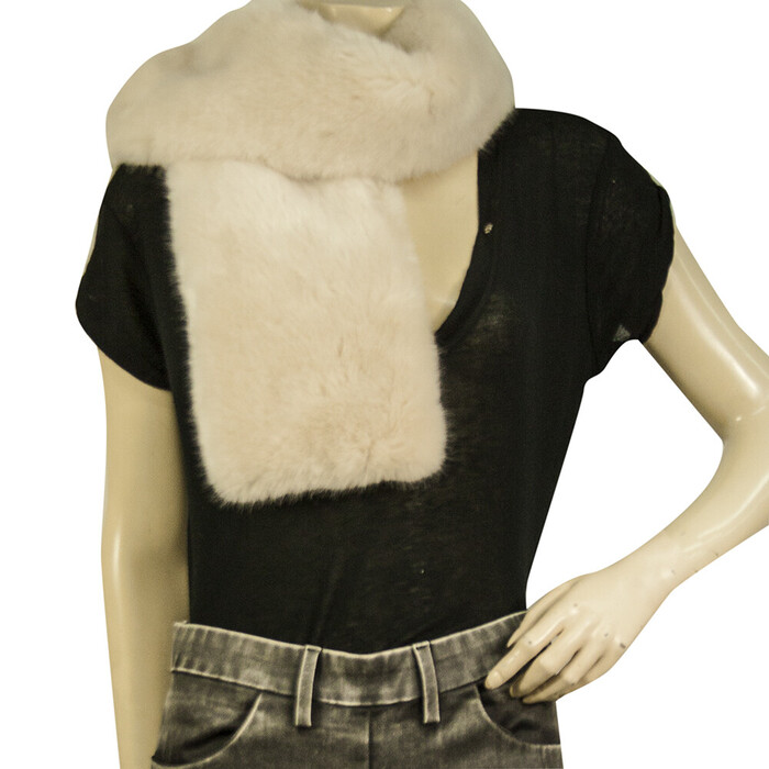 KN Kati Niemi Collection White Faux Fur Collar Neck Warmer Winter Scarf