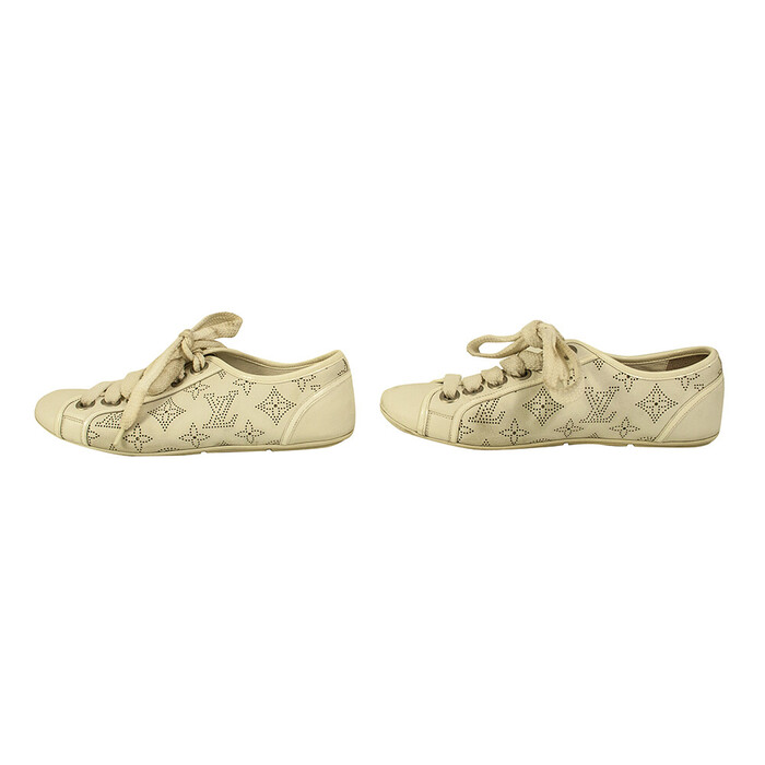 Louis Vuitton Mahina Leather Trainer Sneakers Ivory off White sz 37,5