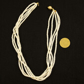 Elegant 5-row Schoeffel freshwater cultured pearl necklace with a clasp made of 18kt. gold