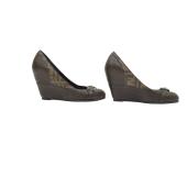 Fendi Brown Leather Monogram Zucca Details B Buckle Shoes Wedge Heels size 37