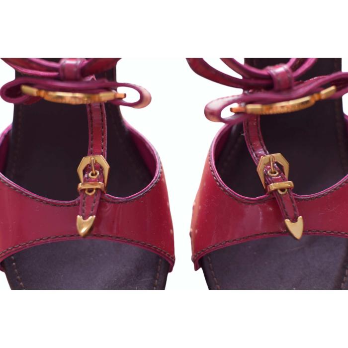 Louis Vuitton Fuchsia Pink Patent Leather Wooden Heel Sandals Ankle Strap 39,5