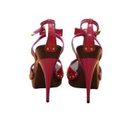 Louis Vuitton Fuchsia Pink Patent Leather Wooden Heel Sandals Ankle Strap 39,5