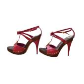 Louis Vuitton Fuchsia Pink Patent Leather Wooden Heel Sandals Ankle Strap 39,5