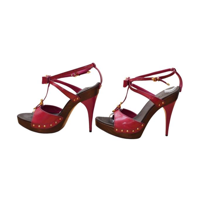Louis Vuitton Fuchsia Pink Patent Leather Wooden Heel Sandals Ankle Strap 39,5