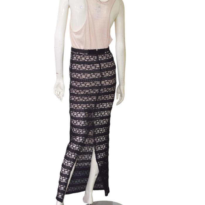 Alice + Olivia Black Elastic Sheer Lace Long Skirt Half Lined size 2 