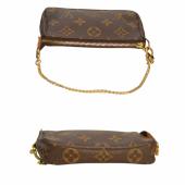 Louis Vuitton POCHETTE ACCESSOIRES Monogram Canvas / Clutch bag