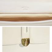 GUCCI White Leather Gold Tone Twist Lock Top Handle Handbag Vintage Grab Bag