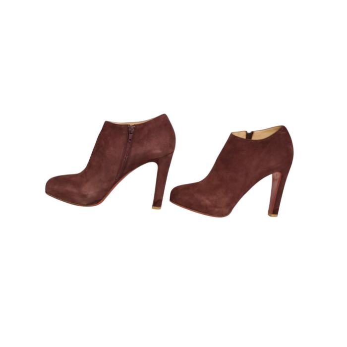 Christian Louboutin burgundy suede ankle boots size 11, EU 41