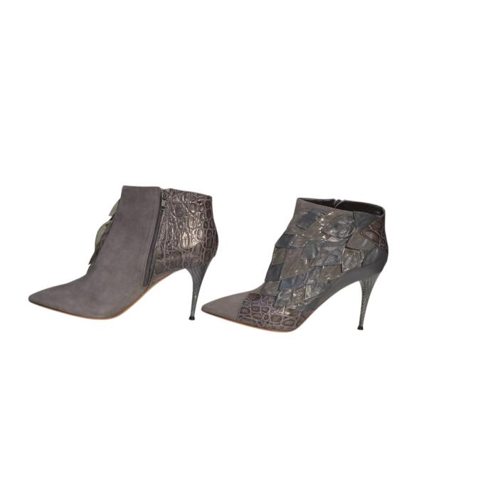 Chloe gray pointed toe crocodile embossed leather and suede ankle boots 39,5