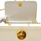 CHANEL Vintage off white Lambskin Leather Classic Single Flap Bag Gold hardware