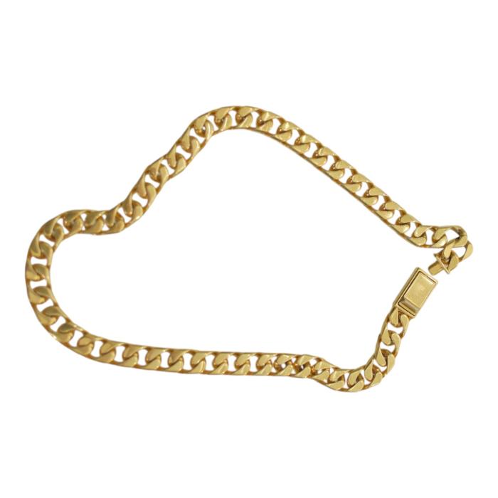 GUCCI Script logo-engraved gold-tone metal thick chain necklace retails at 850$