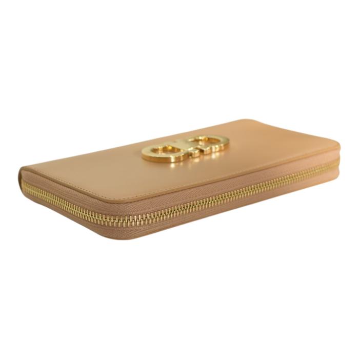Salvatore Ferragamo Gancini leather wallet zip around gold logo-lettering NWB