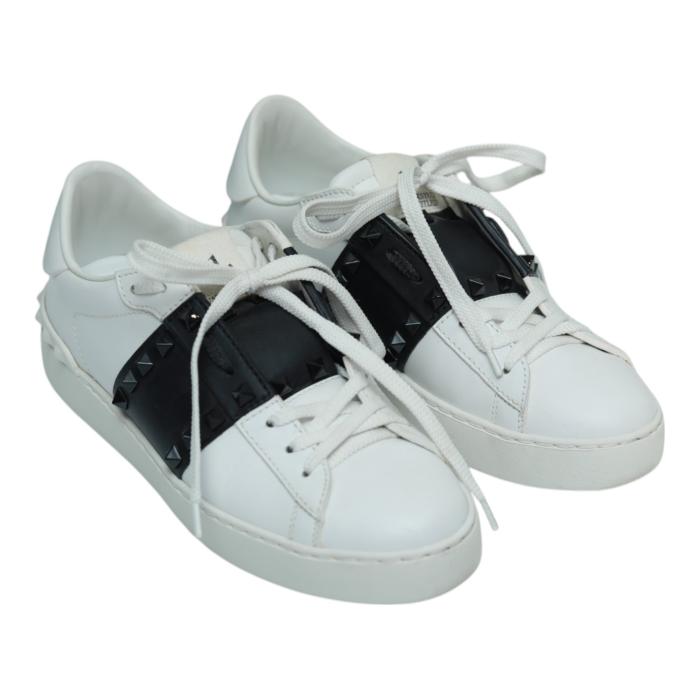 VALENTINO ROCKSTUD UNTITLED SNEAKER IN CALFSKIN LEATHER WITH TONAL STUDS 37