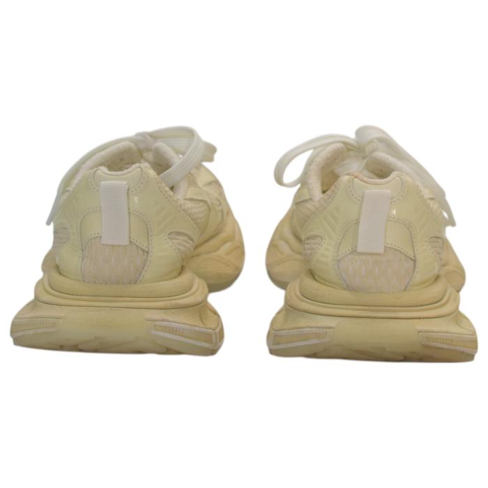 Balenciaga Triple S Sneaker in off white with patent leather & technical material 38