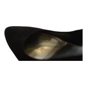 Gucci Black Suede Leather Almond Toe Classic Heel Platform Pumps size 39 US 9