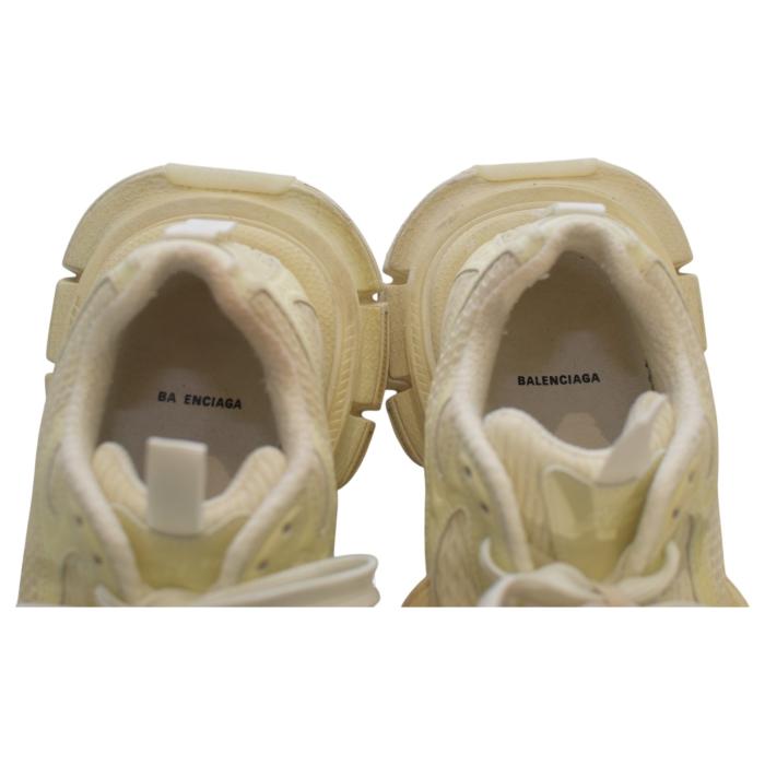 Balenciaga Triple S Sneaker in off white with patent leather & technical material 38