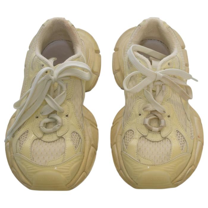 Balenciaga Triple S Sneaker in off white with patent leather & technical material 38