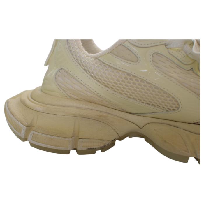 Balenciaga Triple S Sneaker in off white with patent leather & technical material 38