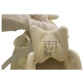 Balenciaga Triple S Sneaker in off white with patent leather & technical material 38