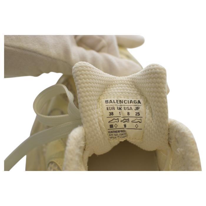 Balenciaga Triple S Sneaker in off white with patent leather & technical material 38