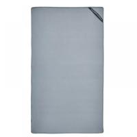 1383490 Performance Towel . UNDER ARMOUR