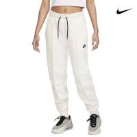 Nike Sportswear Everyday Modern