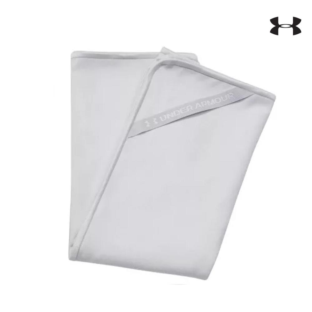 1383490 Performance Towel . UNDER ARMOUR