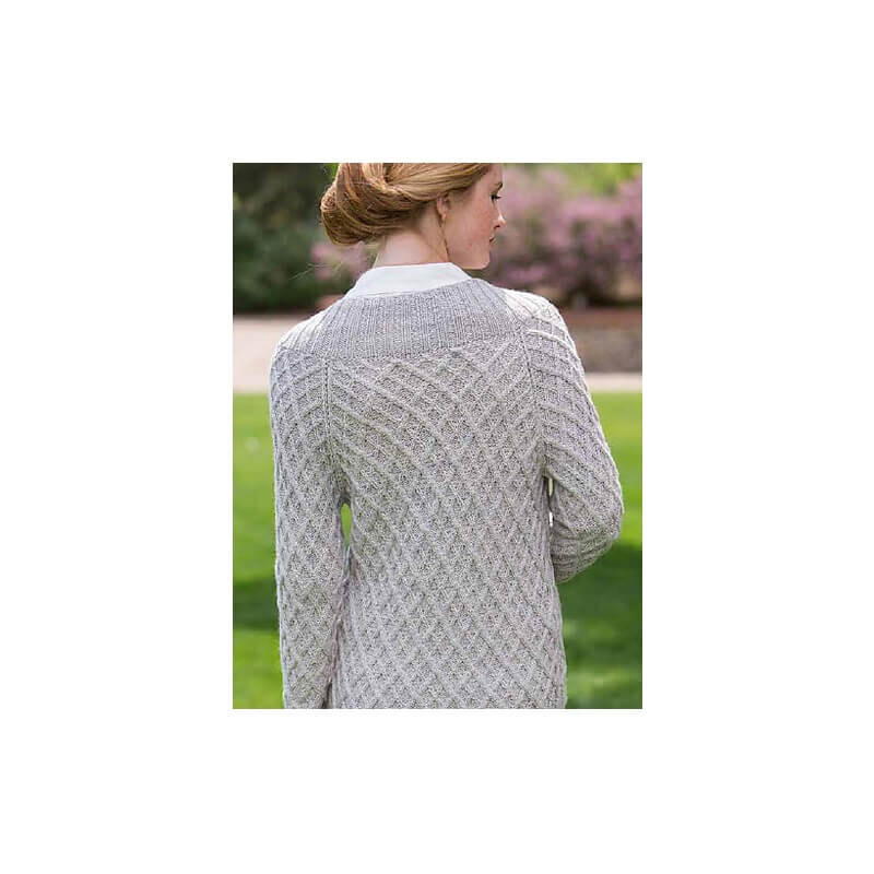 Warm Days, Cool Knits, της Corrina Ferguson