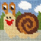 Σαλιγκάρι (μισή σταυροβελονιά, κιτ 10,5x10,5cm)
