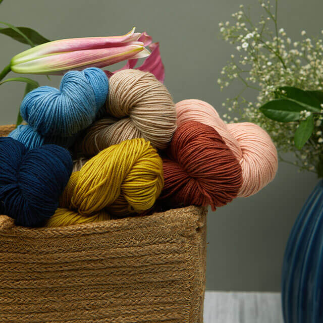 Flora - Symfonie Hand-Dyed Yarns