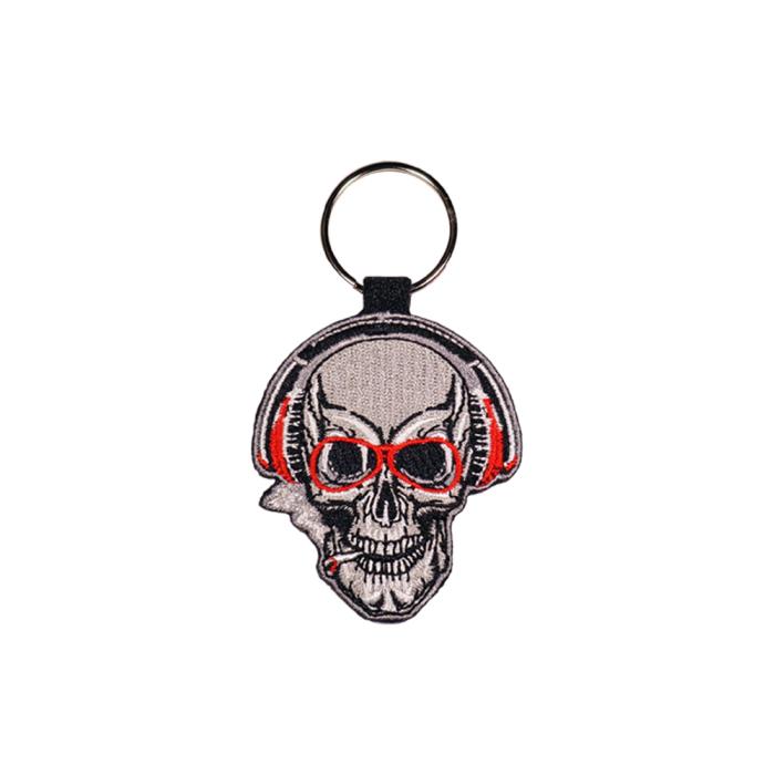 Μπρελόκ υφασμάτινο με κεντητό λογότυπο SKULL DJ