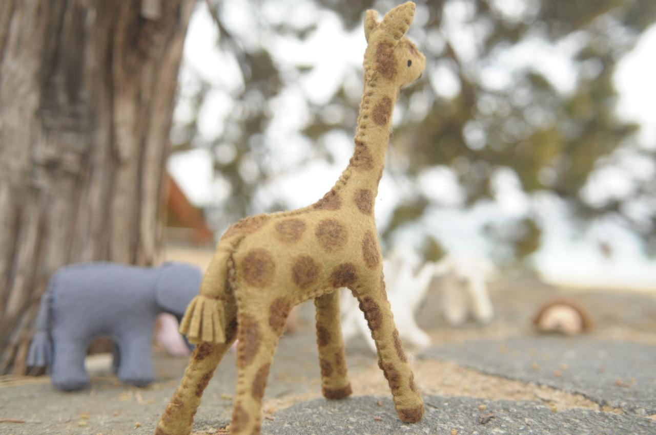 "Giraffe" 18cm 100% wool (felt), Glückskäfer®