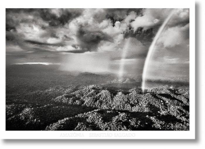 SEBASTIÆO SALGADO. AMAZΟNIA. POSTER RAINBOW