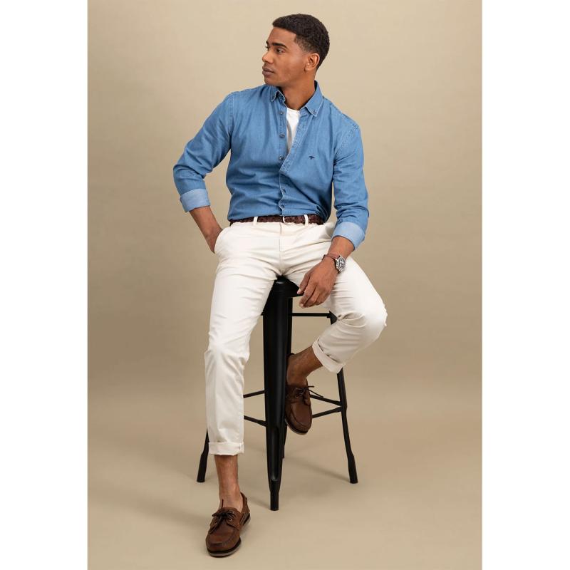 Shirt with button-down collar in jeans look - 1502  7030 - FYNCH HATTON