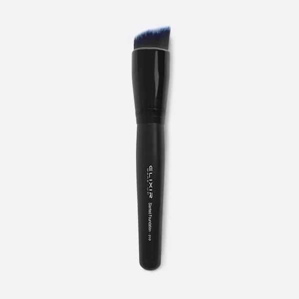 Slanted Foundation Brush #510