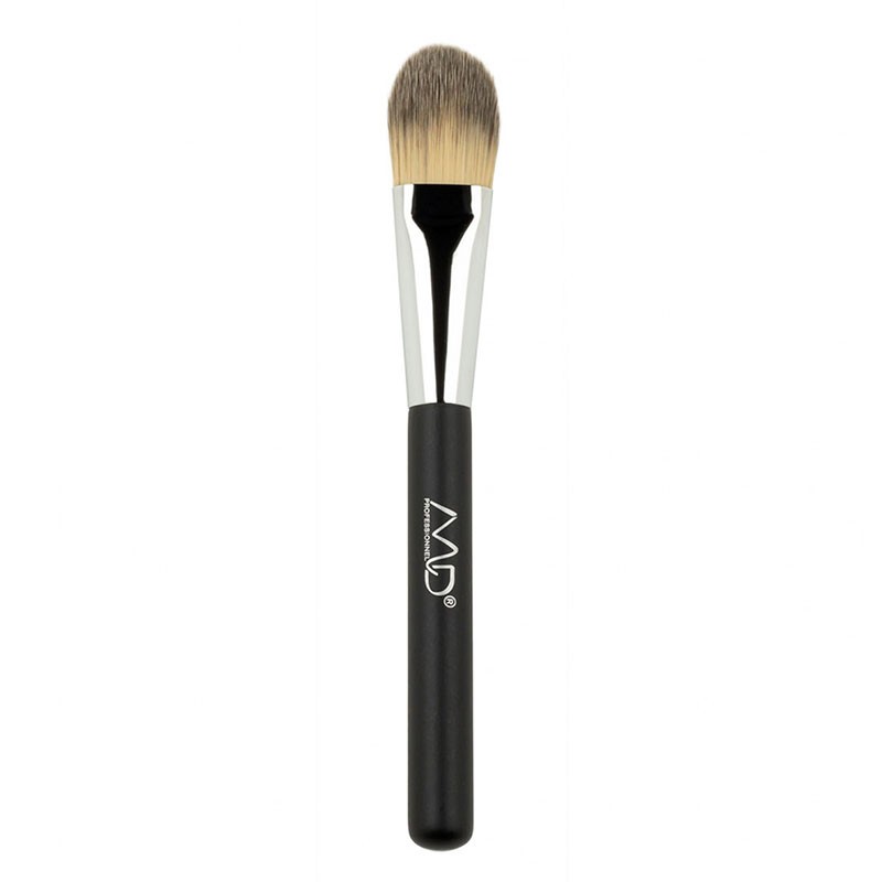 Foundation Brush – 04