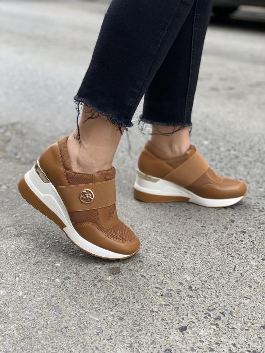 Κάμελ sneaker με λάστιχο και πλατφόρμα H9001