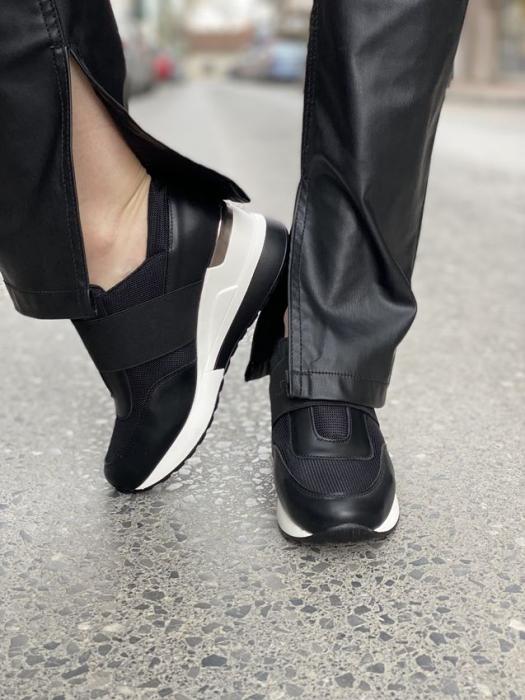 Μαύρο sneaker με πλατφόρμα και λάστιχο H9001
