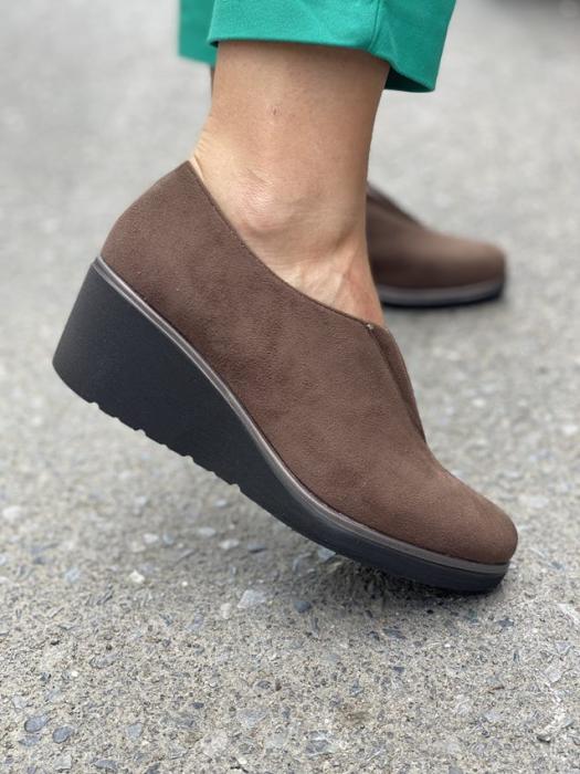 Καφέ Oxfords καστόρ με λάστιχο CT483