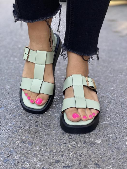 Πράσινο flatform σανδάλι με χοντρά λουράκια 8061
