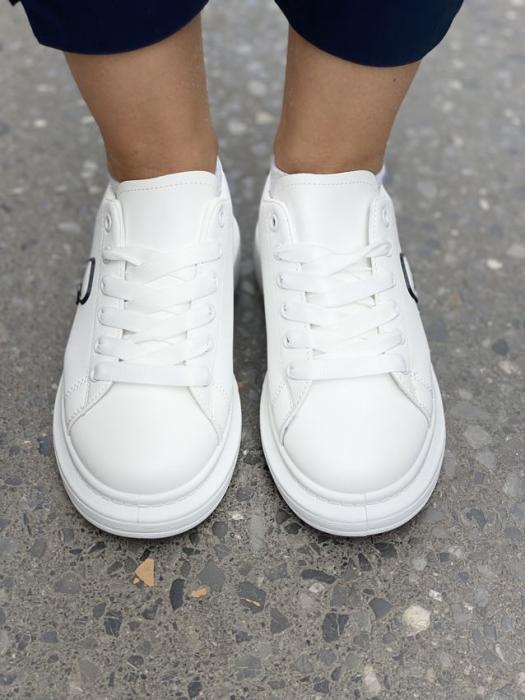 Sneaker δίσολο άσπρο GB618