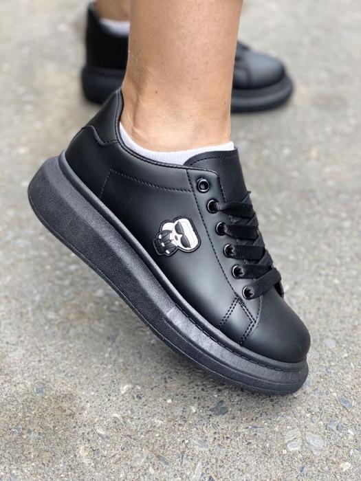 Sneaker δίσολο μαύρο GB618